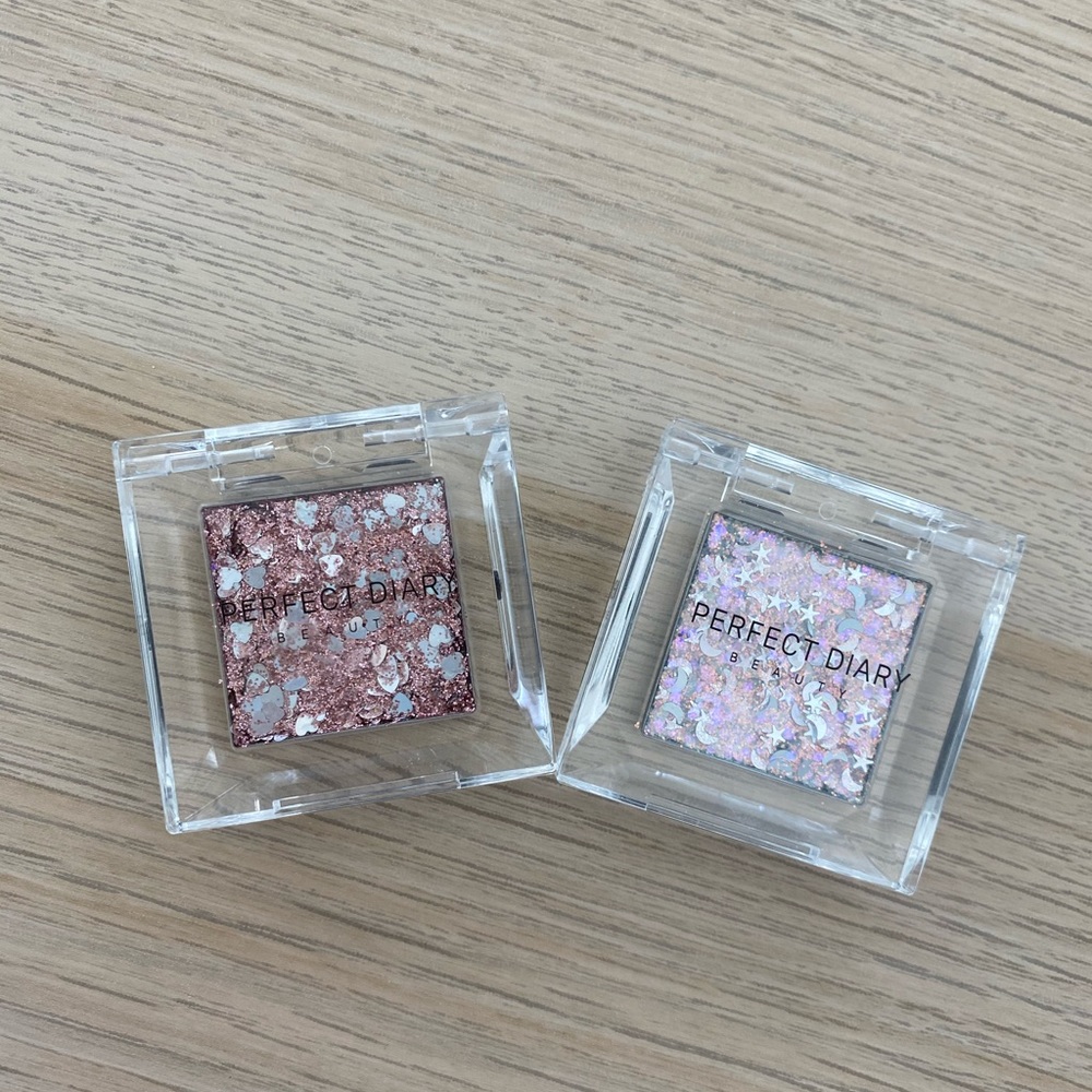 Brand new shiny colors Eyeshadow x2